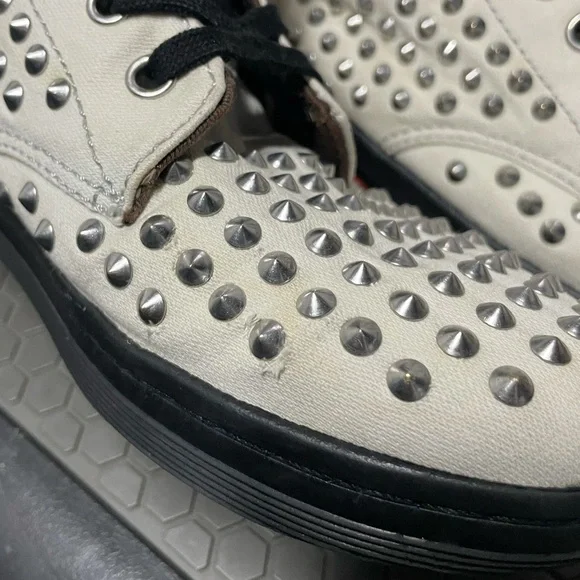 Dr. Martens Shorestud white spiked canvas shoes - Picture 12 of 16